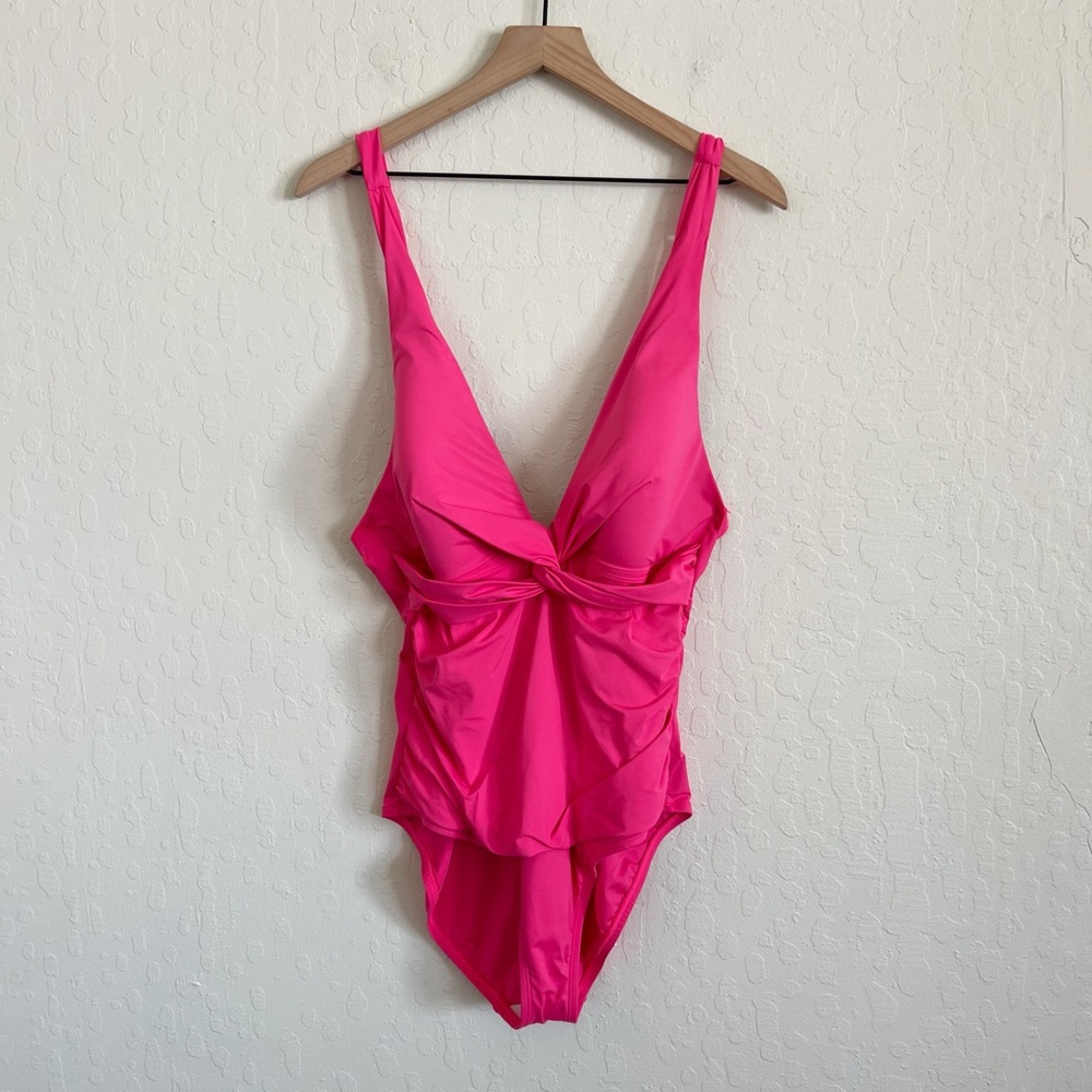 La Blanca Island Goddess Twist Front Ruched One Piece Swimsuit 14 Pink Beach - Picture 3 of 7